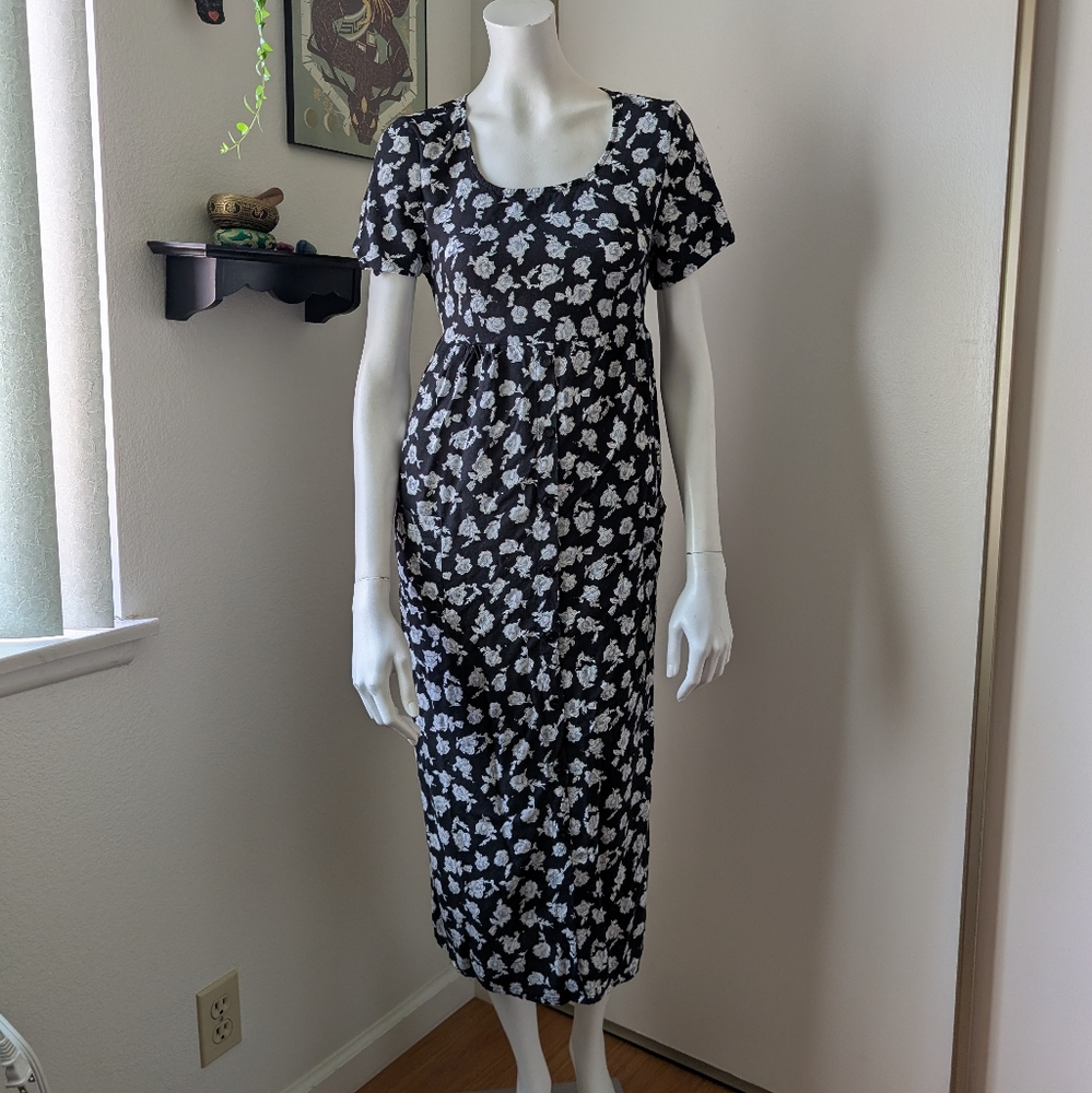 90s Floral Black and White Midi Dress